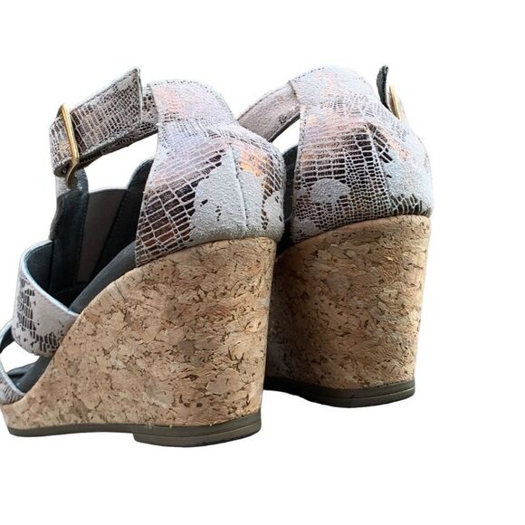 Walking Cradles Elites Cork Wedge Comfort Sandals Heels Metallic Women’s size 9 - Picture 8 of 15